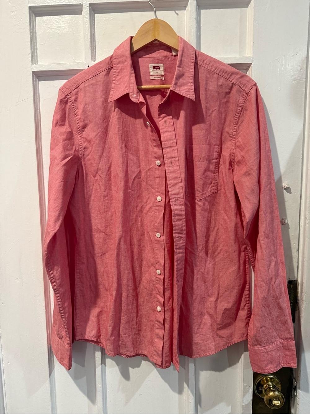 Levi's Rose-Pink Casual Button Front Shirt